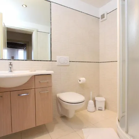 Apartament Dei Mori *
