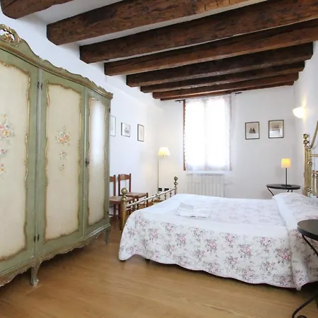 Dei Mori Apartament *